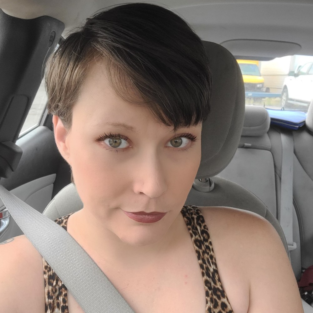 Meet your Posher, Lori